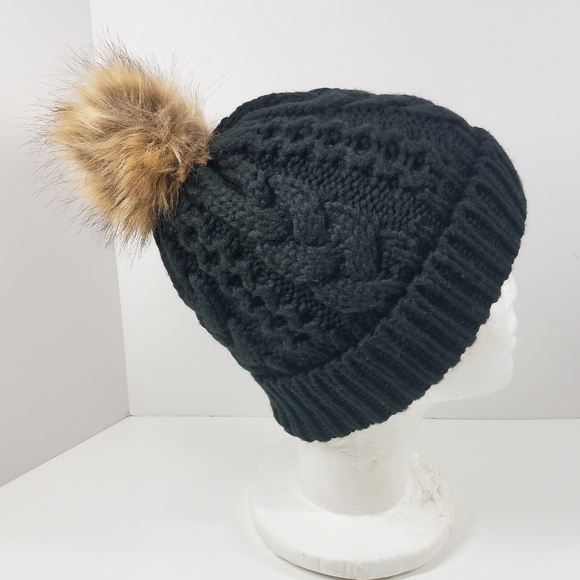 Thick Black Cable Knit Hat and Infinity Scarf - Picture 8 of 14